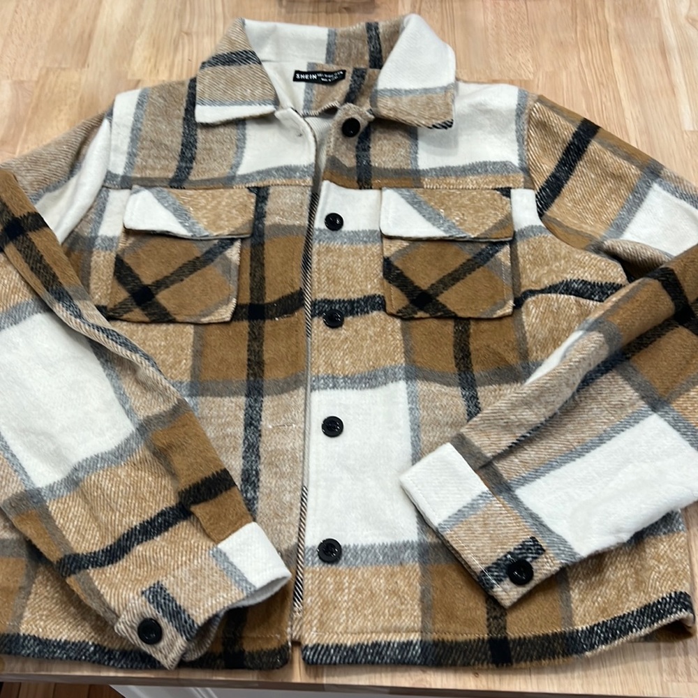 Plaid Shacket - Size: L